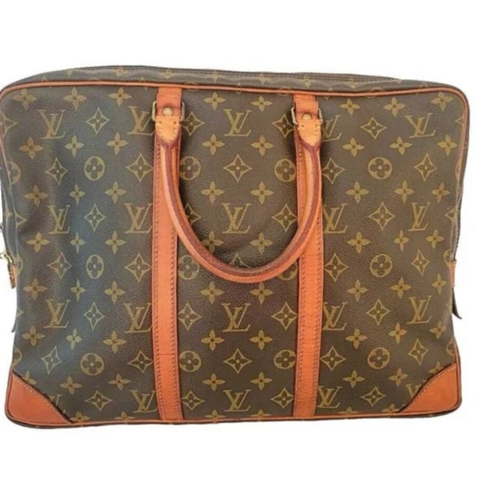 Louis Vuitton Porte Documents Voyage leather handbag/ laptop bag.